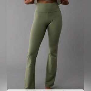 AERIE The Everything Flare Green High RIse Legging Women's XL